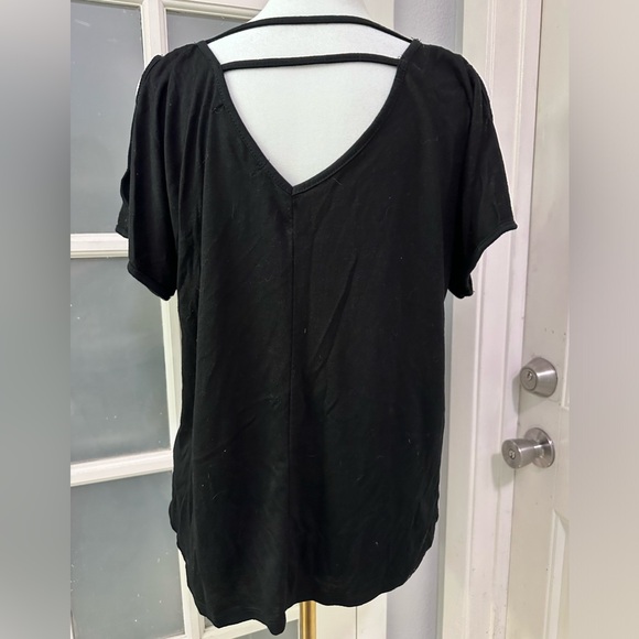 Almost Famous Black Cut Out Shoulder T-Shirt Top with Gold Studs Size Medium - Picture 4 of 5